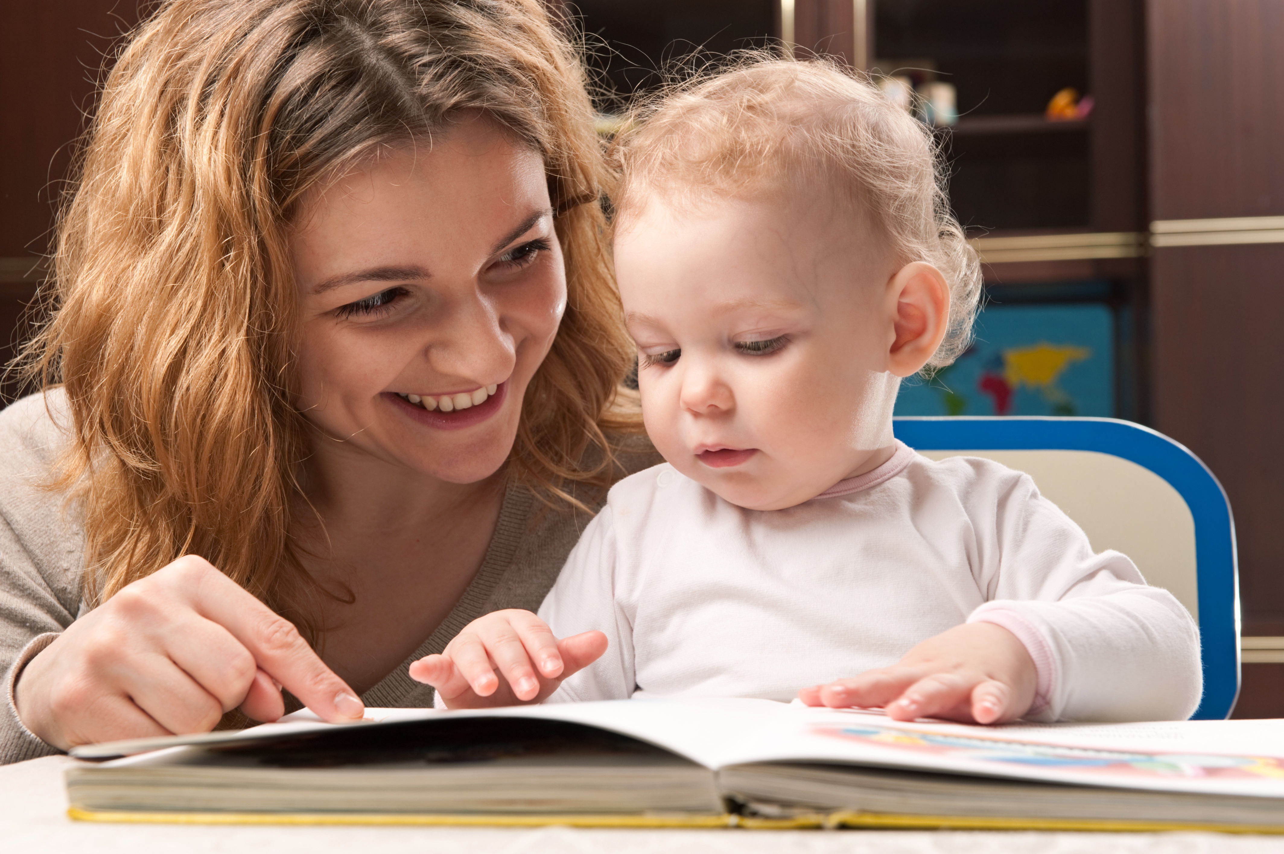 Мама учить т. Родители и дети. Ребенок. Родители учат детей. Чтение для детей.