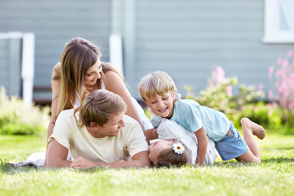 Консультация для родителей: Чем занять ребенка летом?